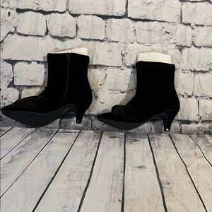 Chic Black Heeled Ankle Boots
